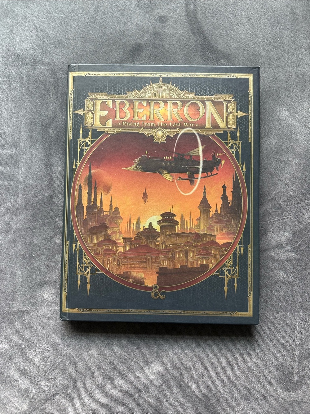Dungeons & Dragons Book Eberron • Rising From The Last War